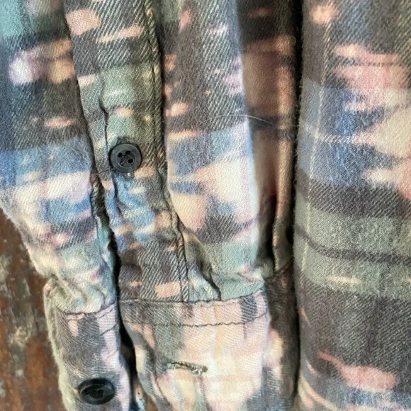 Soft Cozy Flannel Cabincore Shirt - Picture 9 of 10